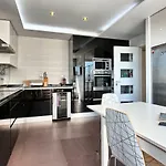 Myplace - Areeiro * Lissabon